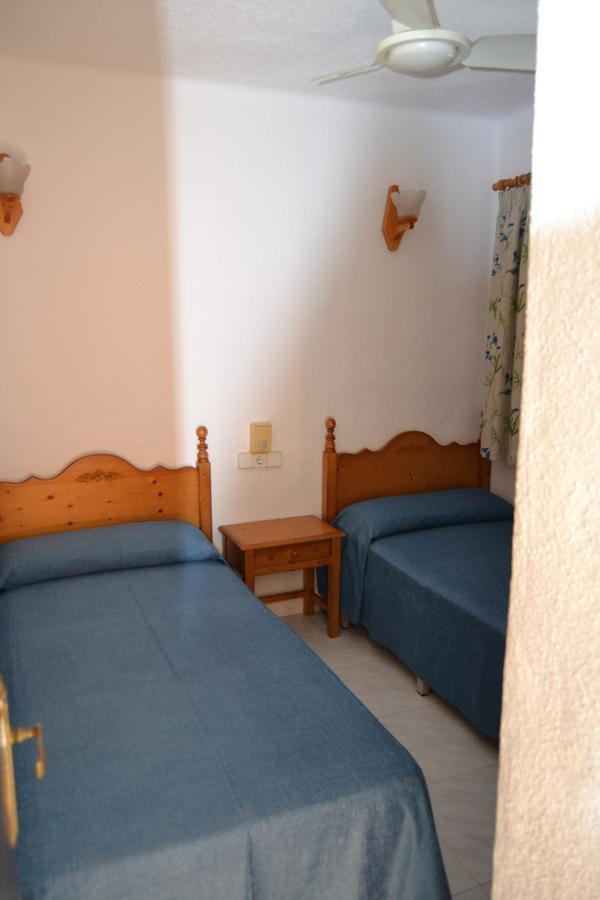 Apartamentos Isabel Playa Migjorn Exterior photo